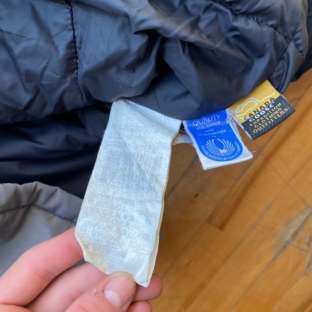 Grey Canada Goose Jacket - Picture 10 of 13